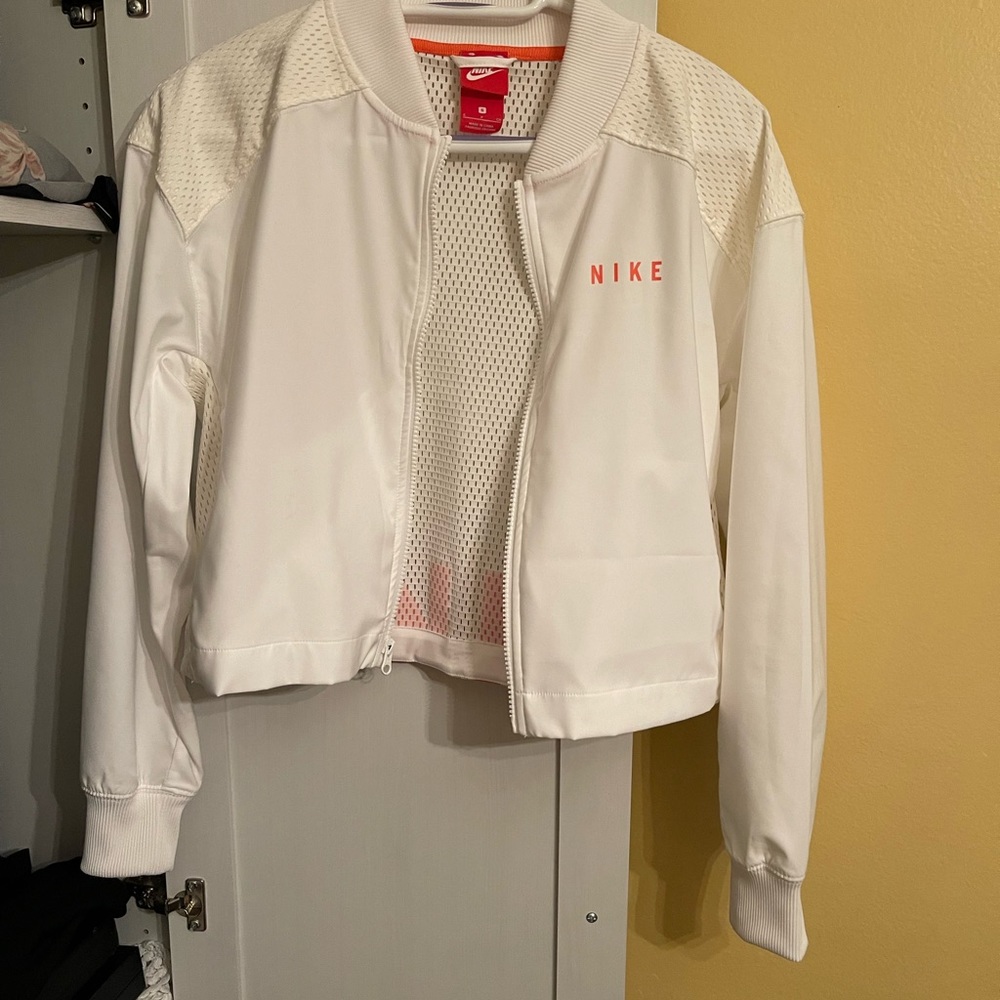 Nike Jacket - Picture 3 of 4